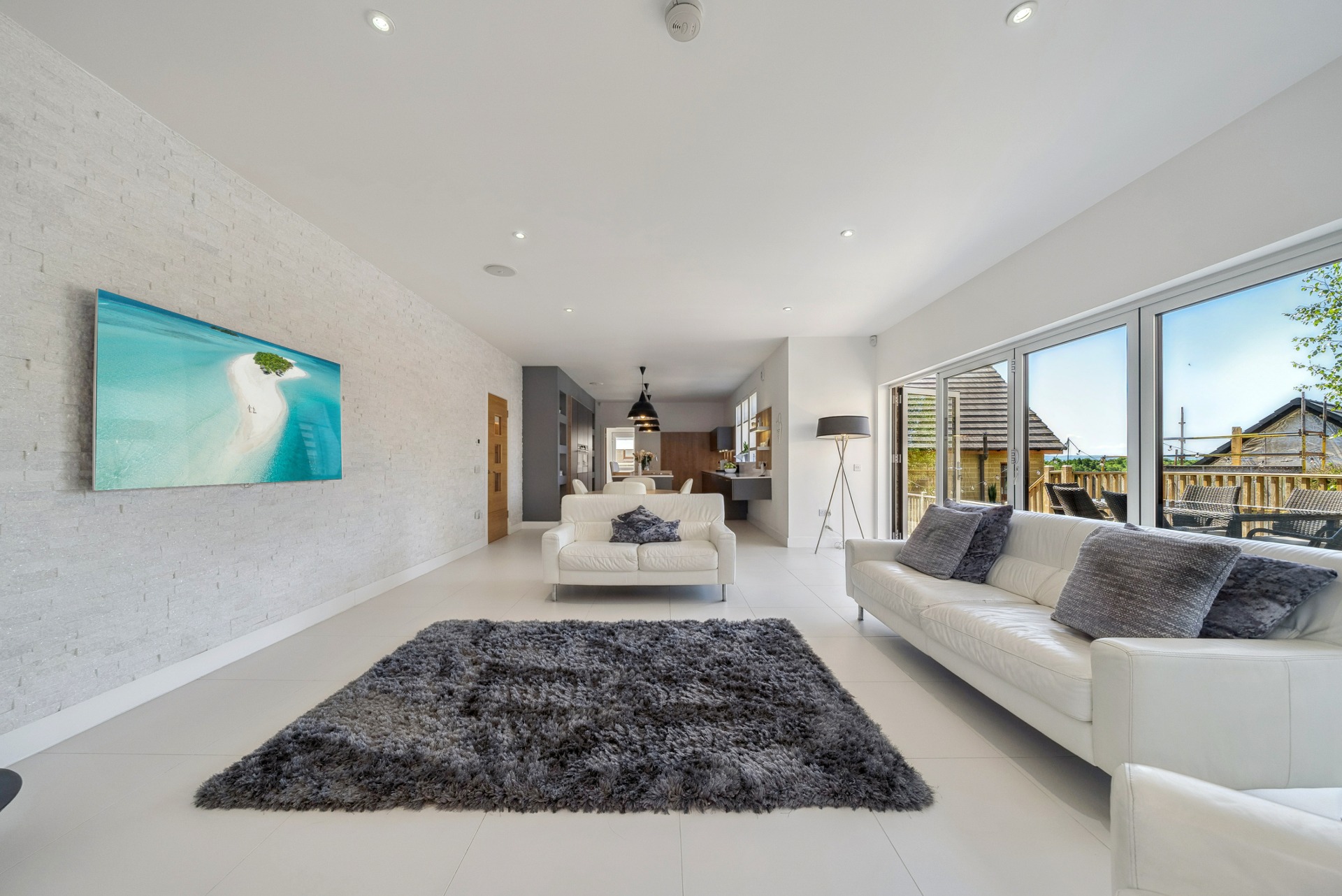 Lounge and kitchen